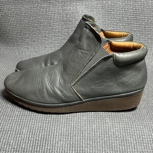 Gentle Souls Nara Booties‎ Womens Size 9.5M Gray Leather Pull On Wedge Heel